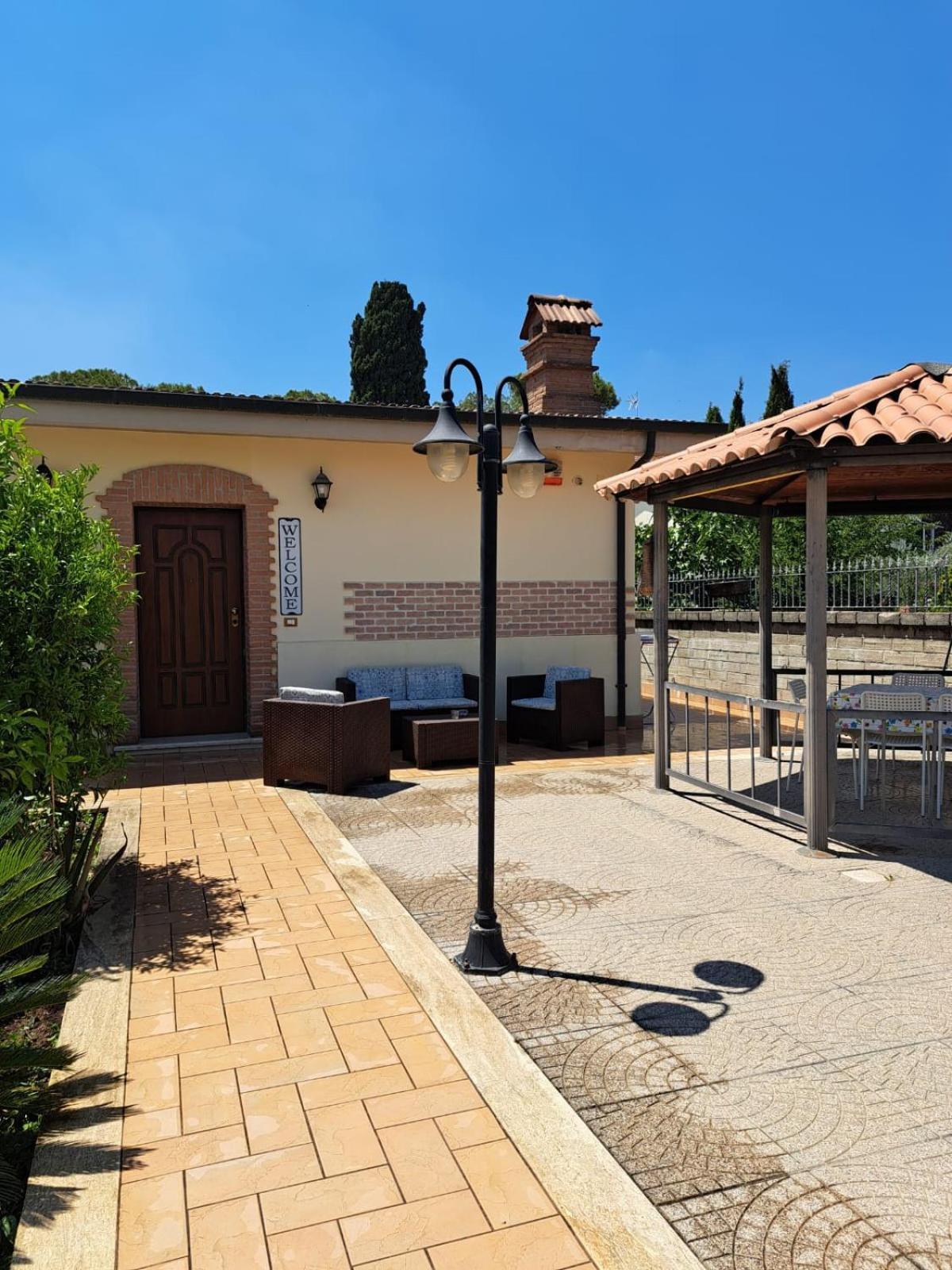 Apartment Roma Tor Vergata Con Giardino Ngoại thất bức ảnh
